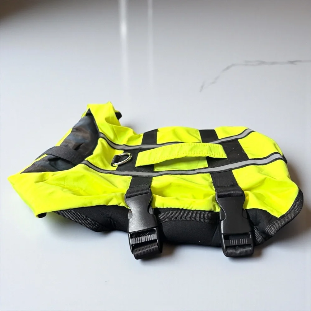 Yellow Dog Life Jacket Adjustable Reflective Inflatable Safety Vest Medium NWOT